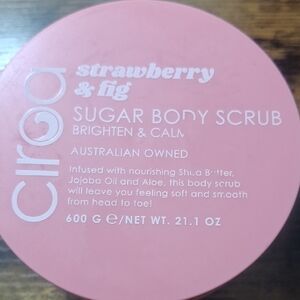 Ciroa Strawberry & Fig Sugar Body Scrub - Pink